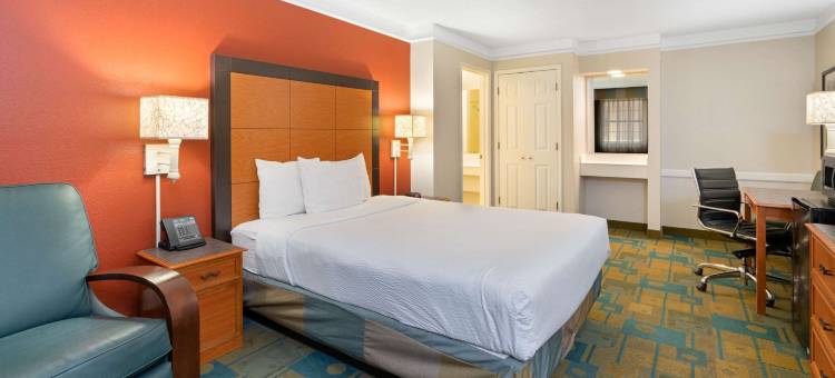 凤凰城天港机场拉昆塔温德姆酒店(La Quinta Inn by Wyndham Phoenix Sky Harbor Airport)图片