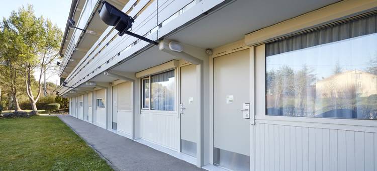 康铂自然 - 普罗旺斯地区艾克斯梅鲁伊(Campanile Nature - Aix En Provence Meyreuil)图片