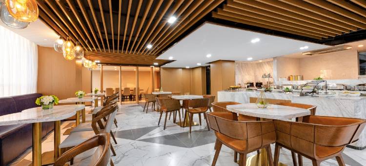 西安北站行政中心亚朵酒店图片