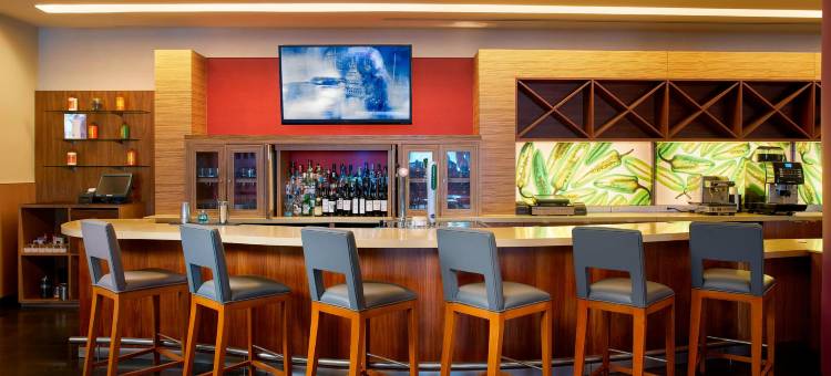 墨西哥城机场万怡酒店(Courtyard Mexico City Airport)图片