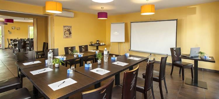 康福特蒙托邦英式酒店(Brit Hotel Confort Montauban)图片