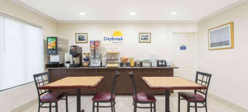 印地欧温德姆戴斯酒店(Days Inn by Wyndham Indio)图片