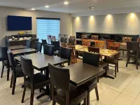 Econo Lodge Airport Quebec - Bữa sáng