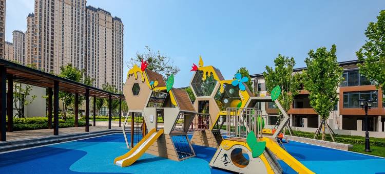 遇见云岳海景艺术LOFT度假公寓(青岛恒大金沙滩店)图片
