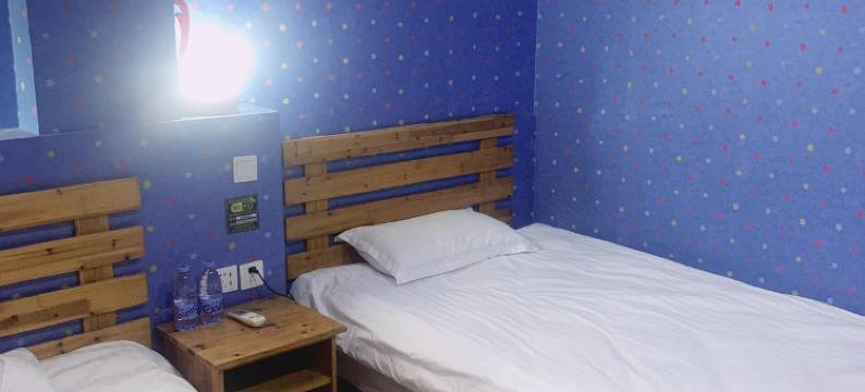 书香宾馆(泰安红门店)图片