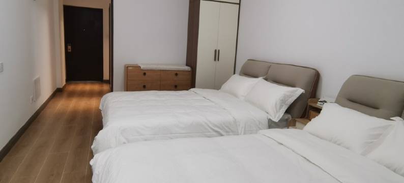 21绿葱坡滑雪场民宿(东大路分店)图片