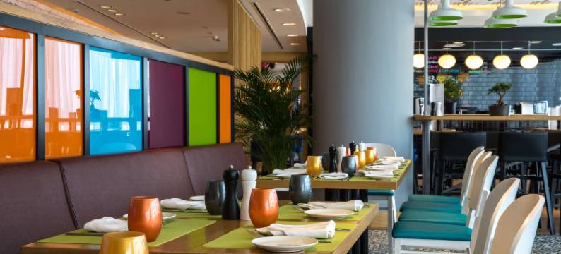 迪拜汽车城丽柏酒店(Park Inn by Radisson Dubai Motor City)图片