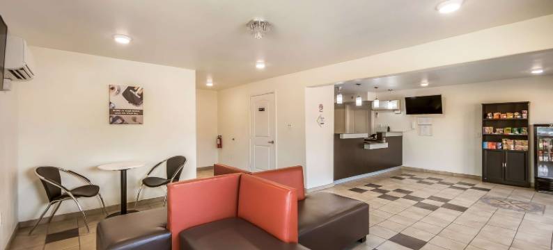 亨兹维尔6号公寓酒店(Studio 6 Huntsville, TX)图片