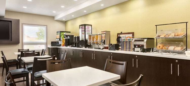 阿贾克斯-多伦多速8酒店(Super 8 by Wyndham Ajax/Toronto on)图片