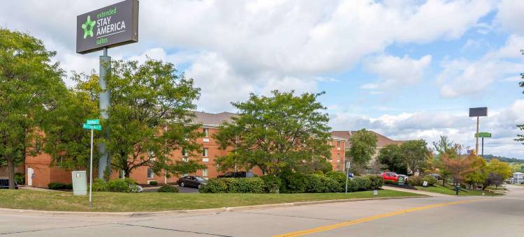 郊区工作室科普利阿克伦西(Suburban Studios Copley Akron West)图片