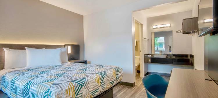 蒙特利6号汽车旅馆 - 马里那(Motel 6 Marina, CA - Monterey)图片