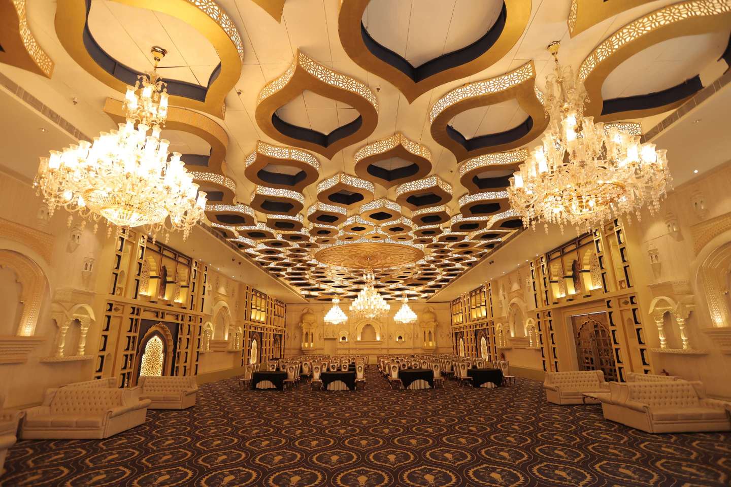 Radisson Blu Udaipur Palace Resort & Spa Over view