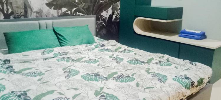 RedLiving Apartemen Royal Sentul Park - Budi Property图片