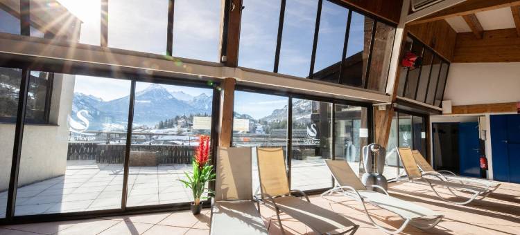 布里昂松-赛榭瓦利耶套房之家酒店(Suite Home Briancon Serre Chevalier)图片