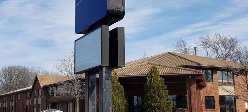 威兰Travelodge by Wyndham酒店(Travelodge by Wyndham Welland)图片