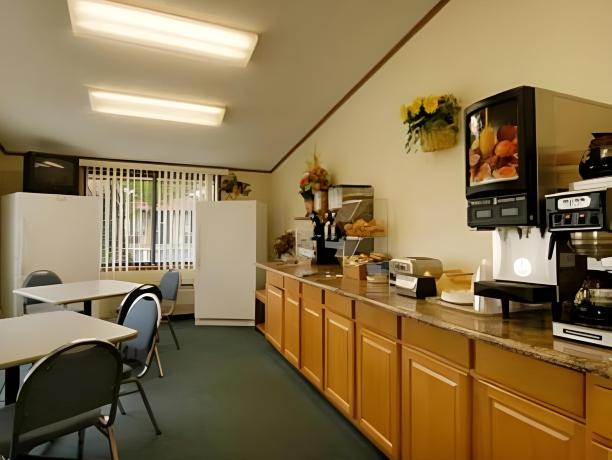 Days Inn by Wyndham Liverpool/SyracuseHotel Overview