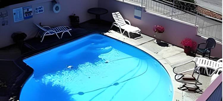 炉边旅馆(Fireside Inn by the Beach Boardwalk & Bowling)图片