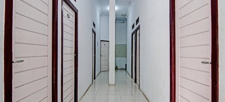 Hotel O 勒斯塔里巴鲁伊斯兰民宿靠近SMA Negeri 1 Salo(Hotel O Lestari Baru Syariah Near SMA Negeri 1 Salo)图片