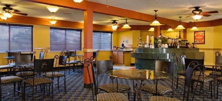 克林顿布伦特伍德旅馆(Brentwood Inn Clinton)图片