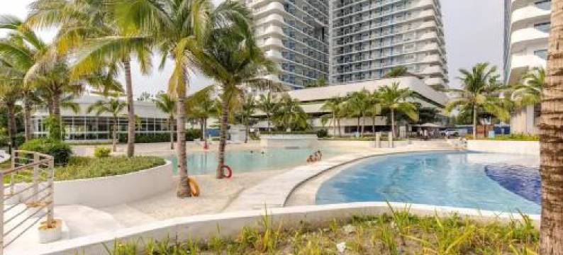 The Patio at Monaco Tower图片