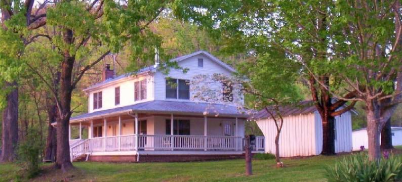 Spence Cove River Farmhouse ~ Fish, Swim, Tube, Kayak! WiFi, Hiking Trails图片