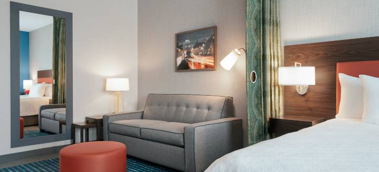 麦迪逊中央阿连特能源中心希尔顿惠庭套房酒店(Home2 Suites by Hilton Madison Central Alliant Energy Center)图片