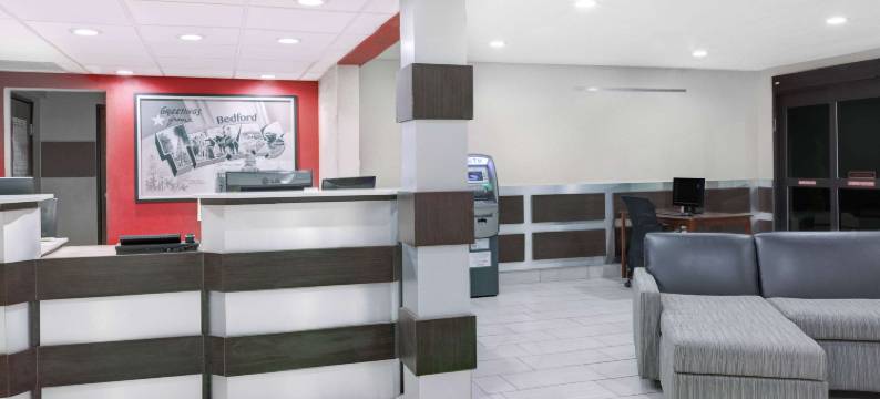 贝德福德DFW机场西速8酒店(Super 8 by Wyndham Bedford DFW Airport West)图片