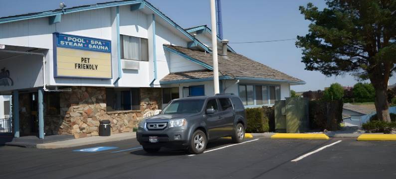 南帕套房酒店(Nampa Inn & Suites)图片