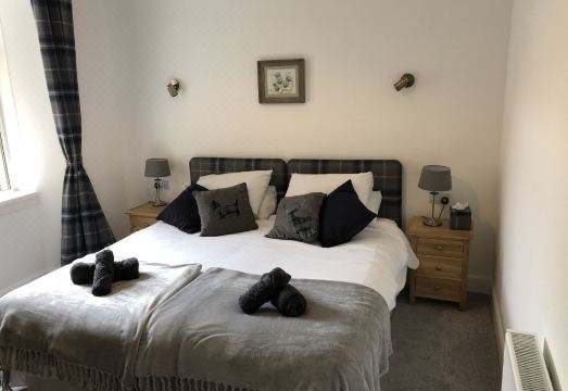 Easdale House Apartments Hotel Overview