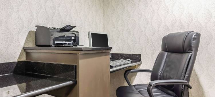 凯艺套房酒店-阿登希尔斯/圣保罗北(Quality Inn & Suites Arden Hills - Saint Paul North)图片