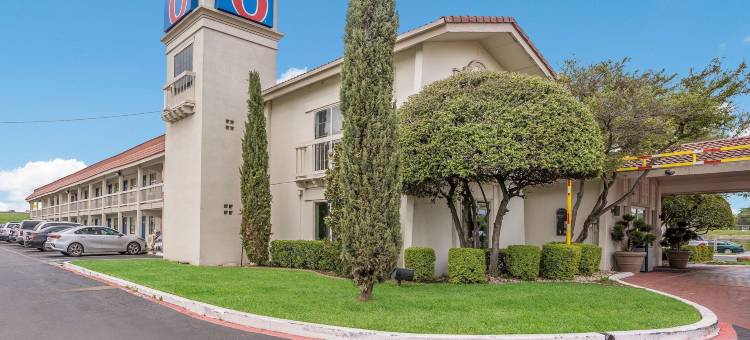 达拉斯市场中心6号汽车旅馆(Motel 6 Dallas, TX - Market Center)图片