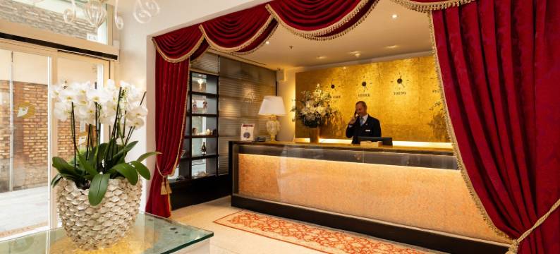 亚拉克米狄亚酒店(Hotel A la Commedia)图片