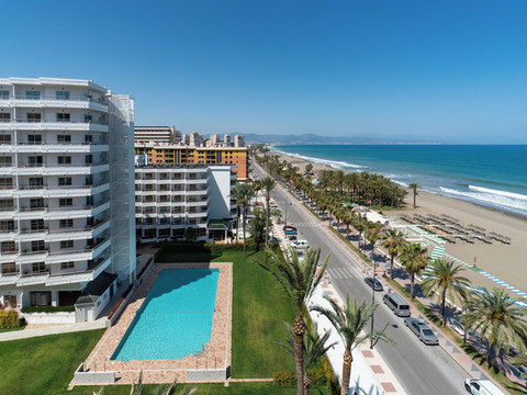 巴约迪洛公寓酒店