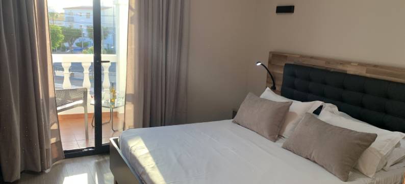 内尔哈客房酒店(NerjaRooms)图片