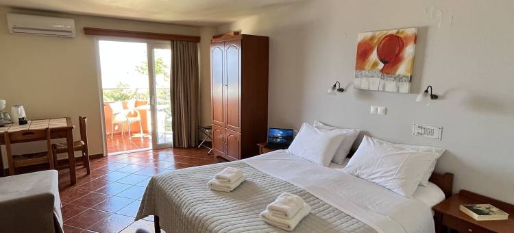 伊奥克斯公寓式酒店(Iolkos Hotel Apartments)图片