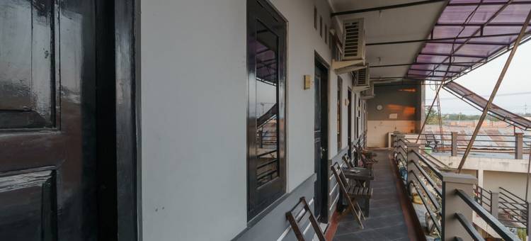 RedDoorz Syariah Near Ciledug Station图片