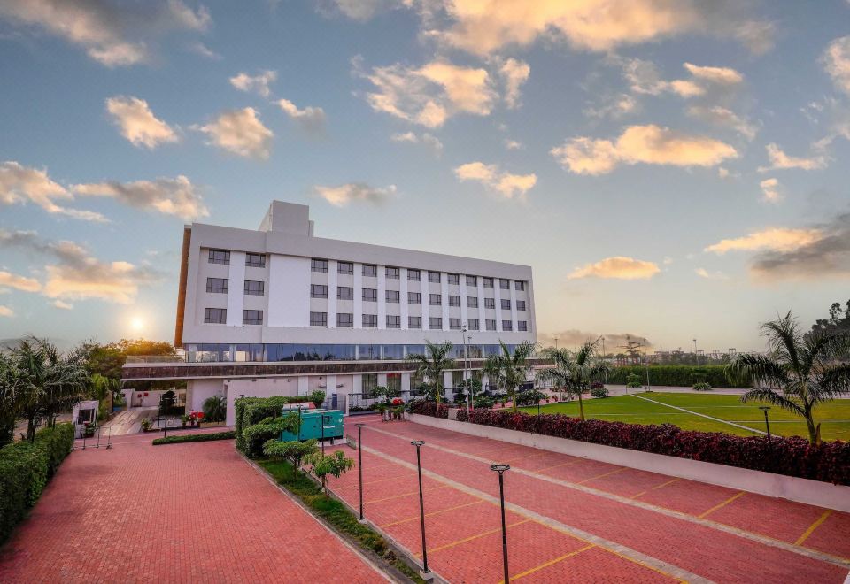 VS Imperial Hotel Overview