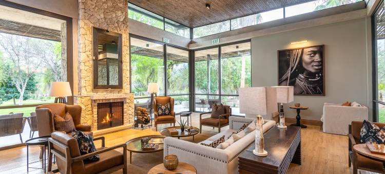 莫库蒂埃托沙酒店(Mokuti Etosha)图片