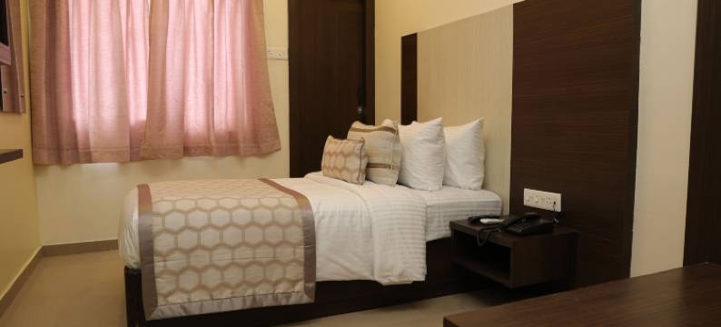 SR Palani酒店(Hotel SR)图片