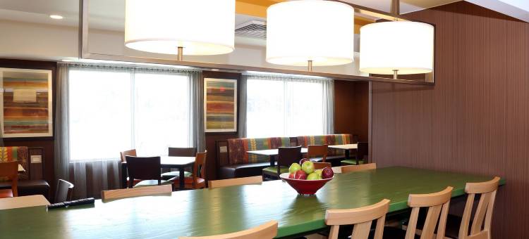 蔓越莓乡品质酒店(Quality Inn Cranberry Township)图片