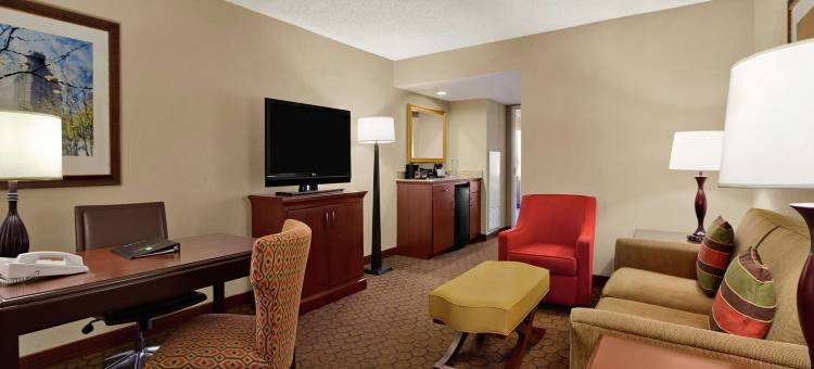 奥斯汀-植物园希尔顿安泊酒店(Embassy Suites by Hilton Austin Arboretum)图片