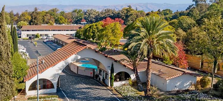 圣何塞机场速 8 酒店(Super 8 by Wyndham San Jose Airport)图片