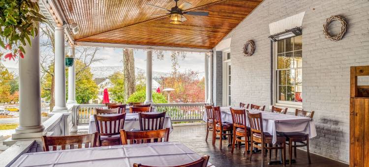 新普斯伯里1820酒店(Simsbury 1820 House)图片