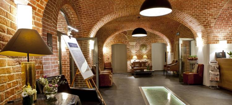 弗罗茨瓦夫市中心格拉纳达套房酒店(Great Polonia the Granary la Suite Hotel)图片