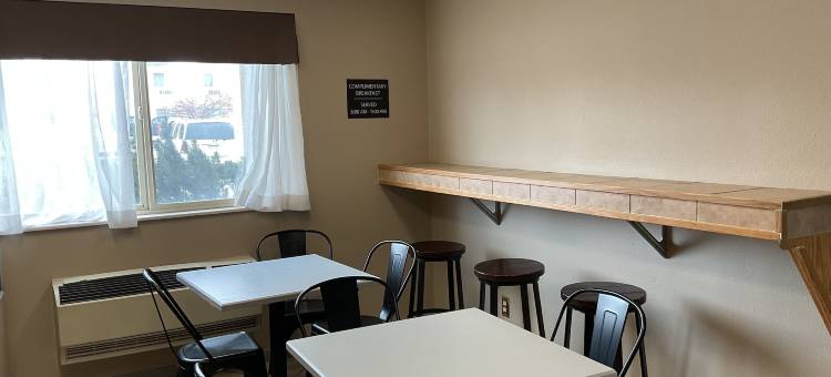 科罗拉多斯普林斯机场速8酒店(Super 8 by Wyndham Colorado Springs Airport)图片