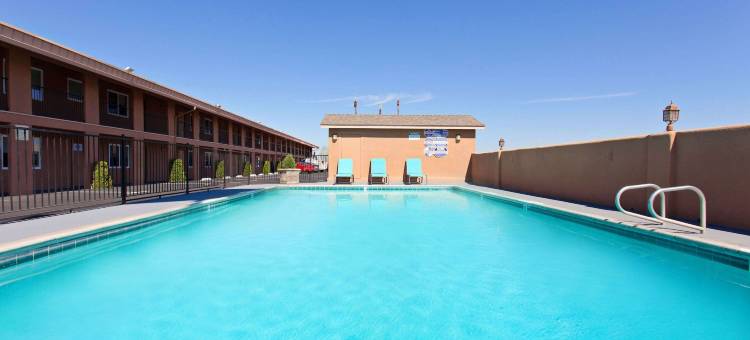 优胜美地 ChowcHawaiillinoisla 入口戴斯酒店(Days Inn by Wyndham Chowchilla Gateway to Yosemite)图片