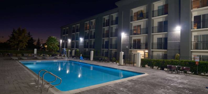 加利福尼亚利弗莫尔希尔顿逸林酒店及度假村(DoubleTree by Hilton Livermore, CA)图片