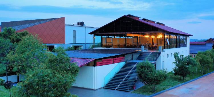 提鲁帕提湖谷度假村和温泉(Lake Valley Resort and Spa Tirupati, 27 Kms from Talakona Waterfall)图片