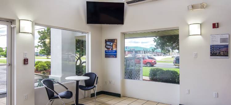 佛罗里达彭萨科拉 - 海军航空基地 6 号汽车旅馆(Motel 6 Pensacola, FL - Nas)图片