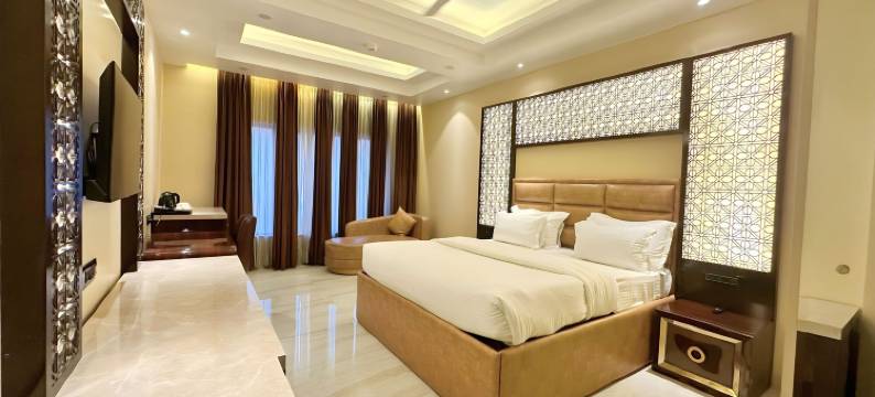 欧亚宫殿(Eurasia Palace Hotel)图片